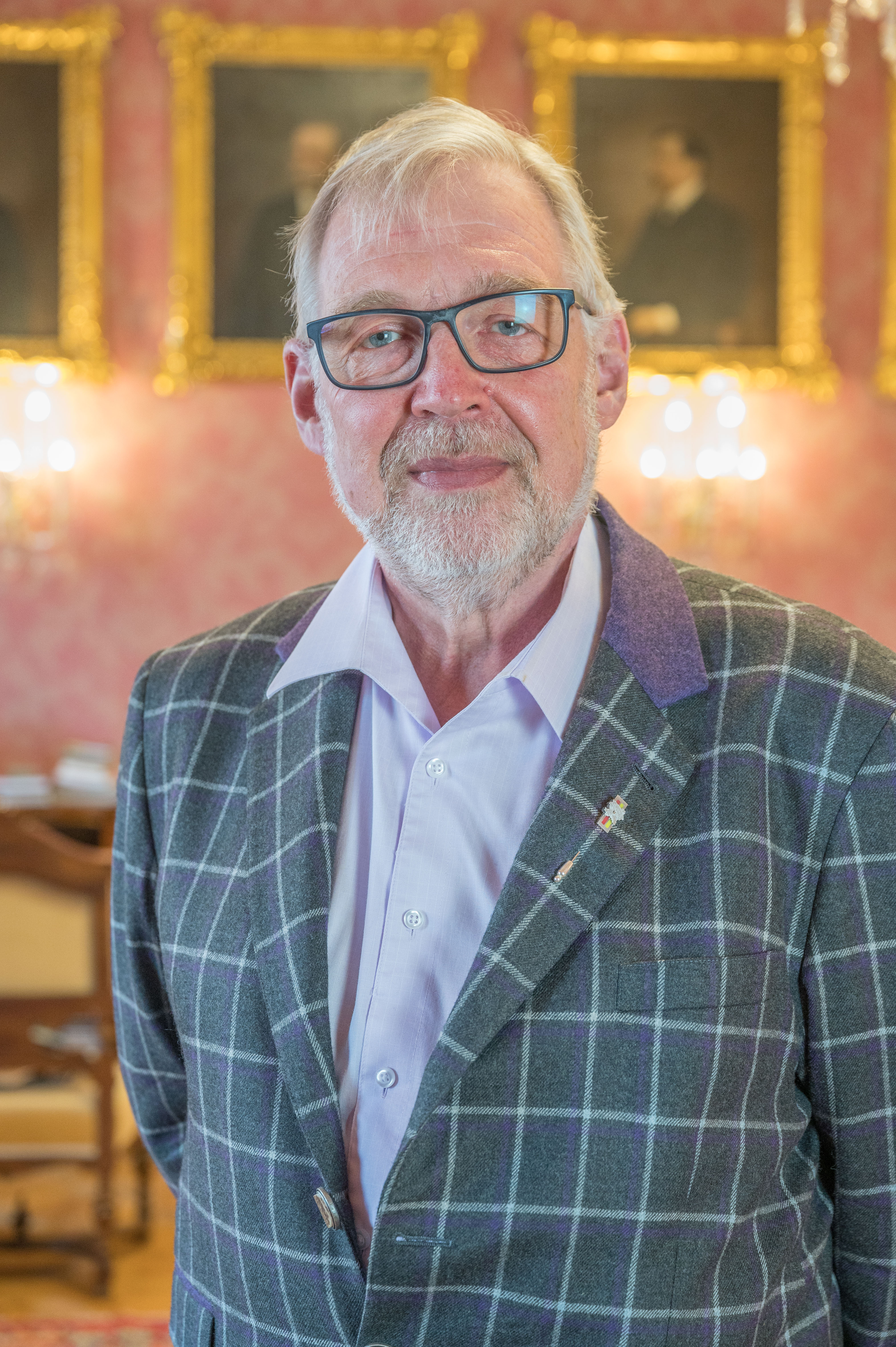 Ehrenzeichen Prim. Assoc. Prof. Dr. Harald Mayr 17 von 17