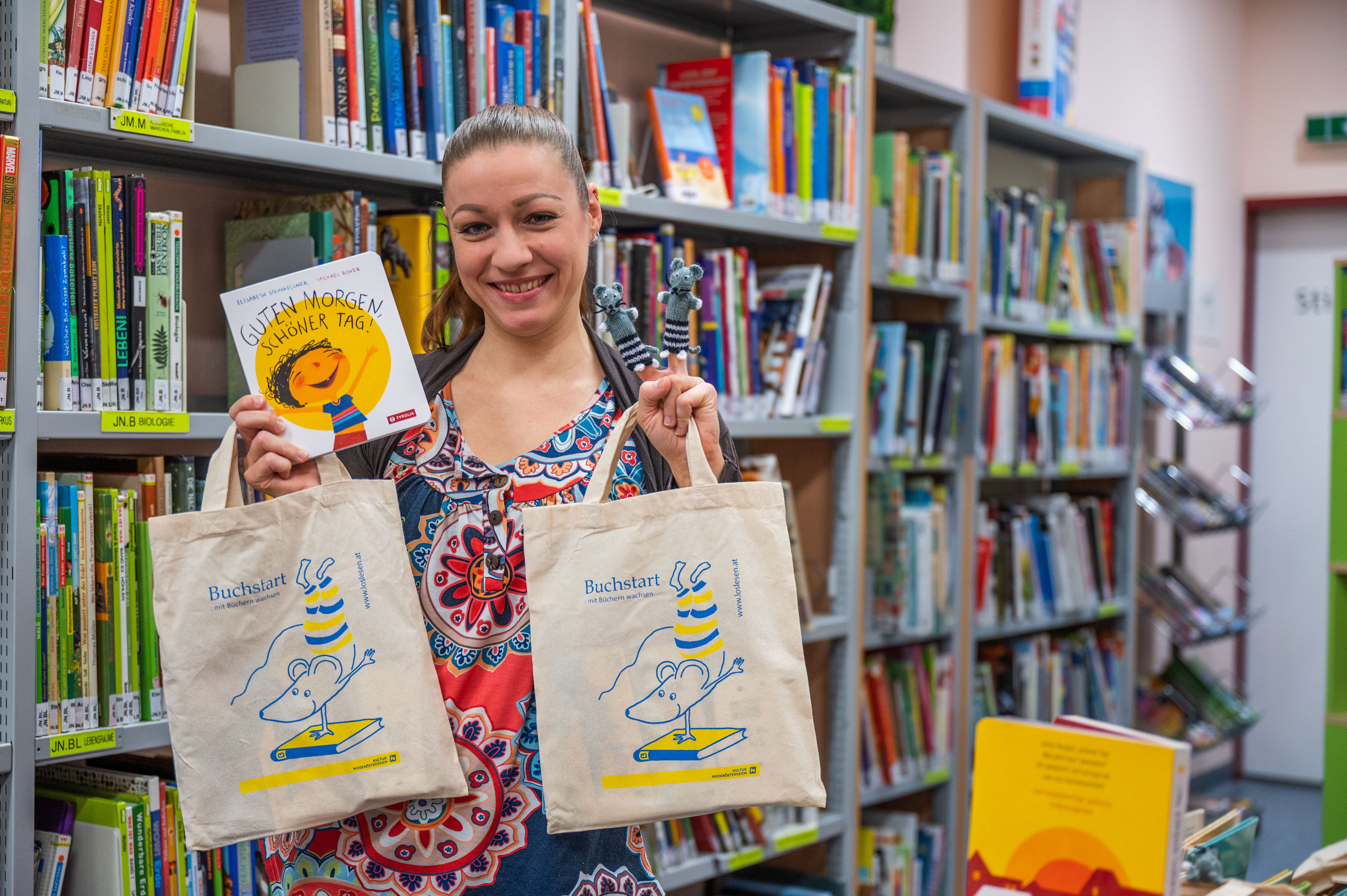 Neugeborenen Aktion Bucherei 12 von 12