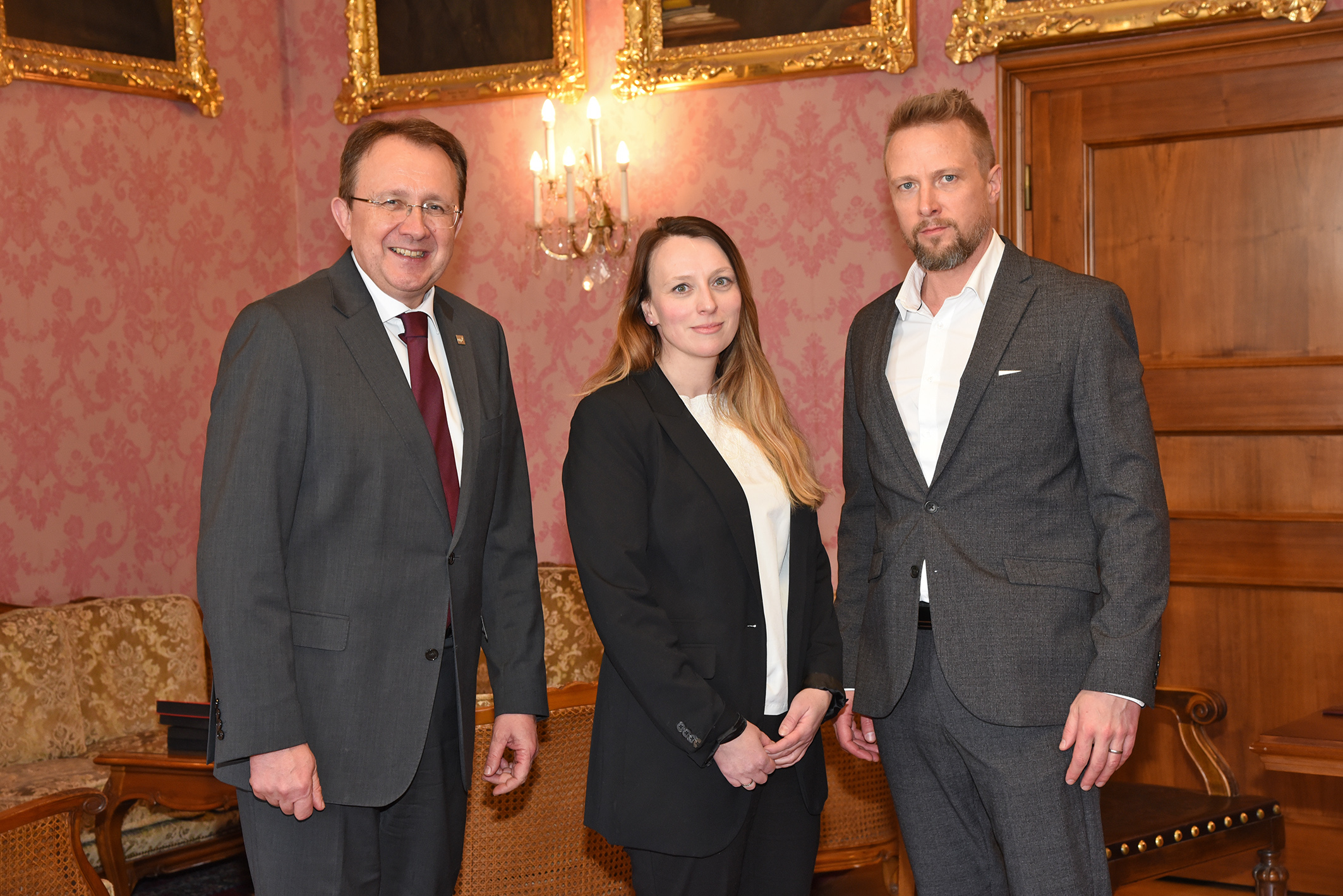 Suttner Uni neue interimistischer Leiter